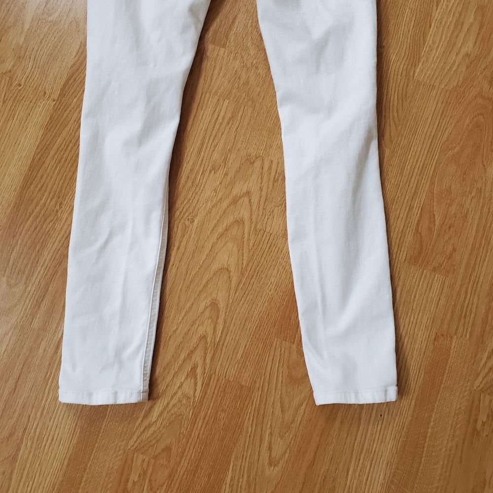 Topshop 'Jamie' Ripped Knee Skinny Jeans - size 28 in White. - Picture 8 of 14